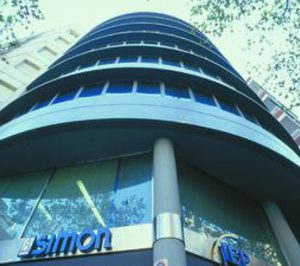 Simon destina 8 M a un almacén y estudia una nueva planta en China