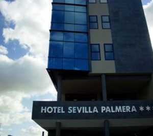 Un hotel junto al hospital sevillano Virgen del Rocío