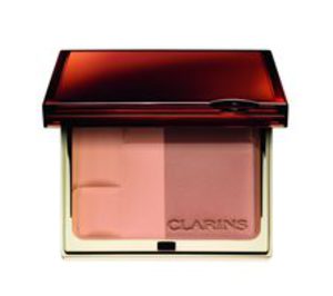 Clarins lanza unos polvos bronceadores dúo