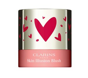 Clarins amplía su oferta de color