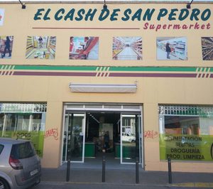 Cash Pinatar adquiere tres tiendas y triplica su sala de venta