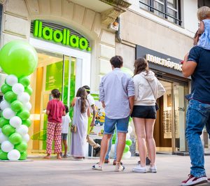 Llaollao abre una quincena de puntos de venta durante el verano