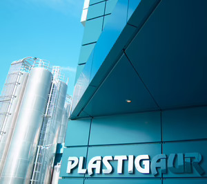 Plastigaur continúa en 2024 el proyecto de automatización de su planta