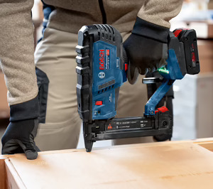 Bosch lanza nuevas clavadoras y grapadora de 18V