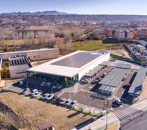 Lidl avanza en sostenibilidad con más de 80.000 m2 de placas fotovoltaicas