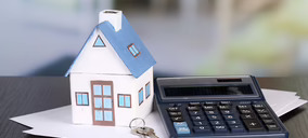 Las hipotecas se hunden un 20% en mayo y la oferta de vivienda usada se reduce un 6%