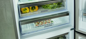 Whirlpool presenta su nuevo frigorífico combi de 70 cm