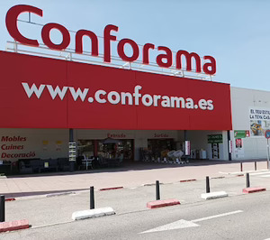 Conforama concentra dos tiendas en una en Cataluña