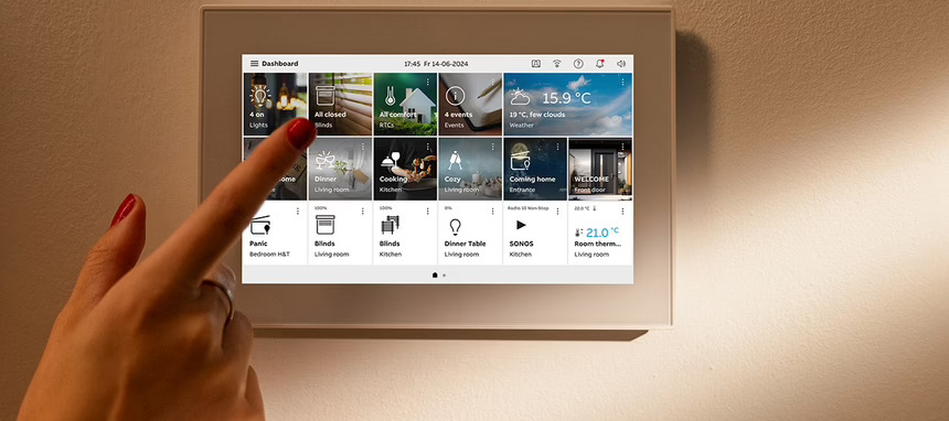 ABB presenta un panel que integra videoportero y automatización del hogar