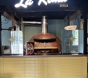 Nari Restauración lleva su pizzería La Roma a Sevilla