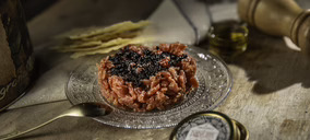 El steak tartar con caviar de La Finca llega a los lineales