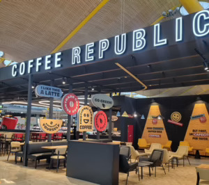 Ibersol abre un segundo ‘Coffee Republic’ en el aeropuerto Adolfo Suárez Madrid - Barajas