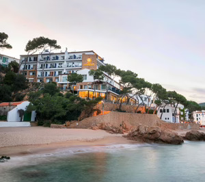 Escampa compra otro hotel en la Costa Brava