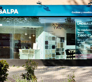 Mobalpa aterriza en Castellón con su primera tienda de muebles de cocina y hogar